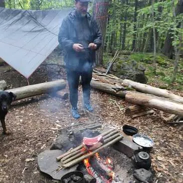 Week-End Stage de Survie au Coeur du Parc des Volcans d'Auvergne
