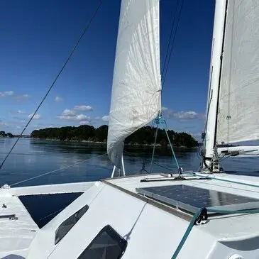 Balade en Catamaran en Soirée dans la Rade de Lorient