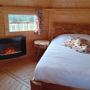 Nuit en Cabane sur l'Eau à Givrauval près de Bar-le-Duc