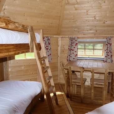 Nuit en Cabane sur l'Eau à Givrauval près de Bar-le-Duc