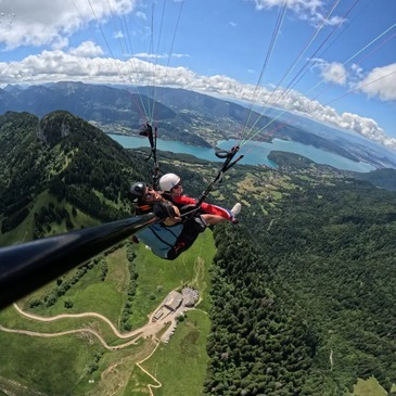 Baptême en Parapente au Col de la Forclaz - Le Lac d'Annecy
