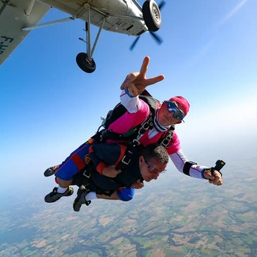 Saut en Parachute à Dinan