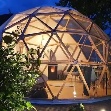 Dôme avec Spa à Bérig-Vintrange près de Metz