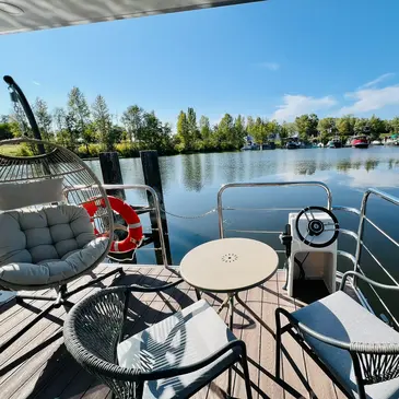 Nuit Insolite en House Boat à Verneuil-sur-Seine