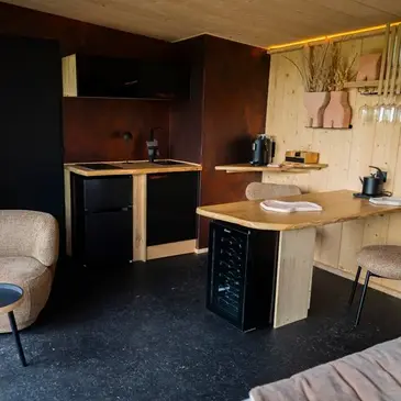 Nuit en Lodge de Luxe avec Spa à Prémilhat