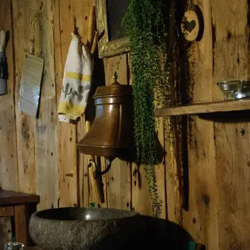 Cabane dans les Arbres à Sexcles