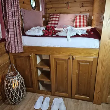 Nuit en Roulotte avec Bain Nordique à Padirac