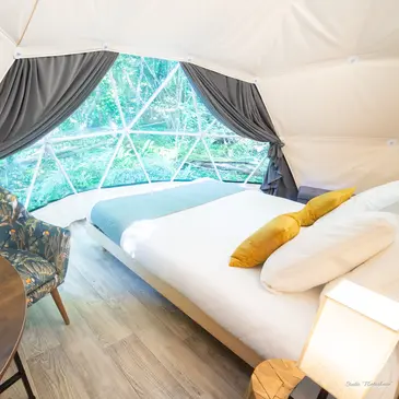 Nuit en Dôme près de Saint-Emilion