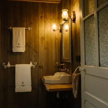 Cabane sur Pilotis avec Bain Nordique à Bernadets-Dessus