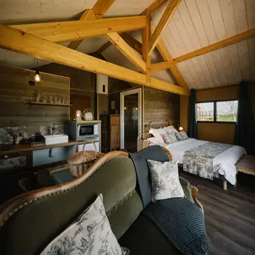 Cabane sur Pilotis avec Bain Nordique à Bernadets-Dessus