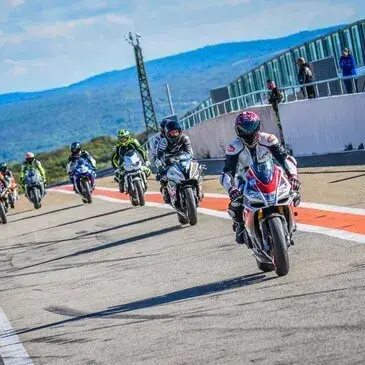 Journée de Roulage avec votre Moto - Circuit d'Alès