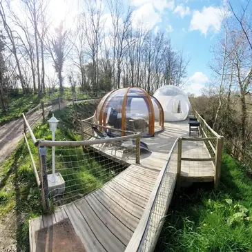 Nuit en Bulle avec Jacuzzi Privatif à Bonnemaison