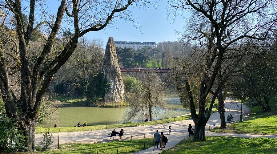 Le Parc des Buttes-Chaumont