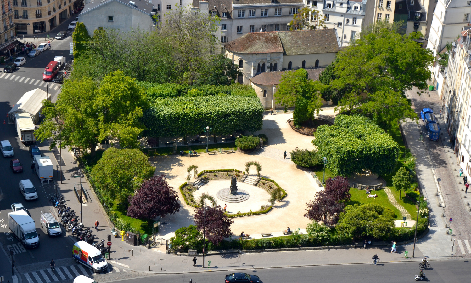 Le plus vieil arbre de Paris (Square Viviani)