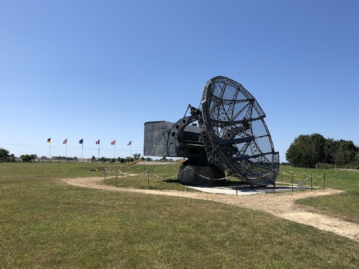 Station Radar 44