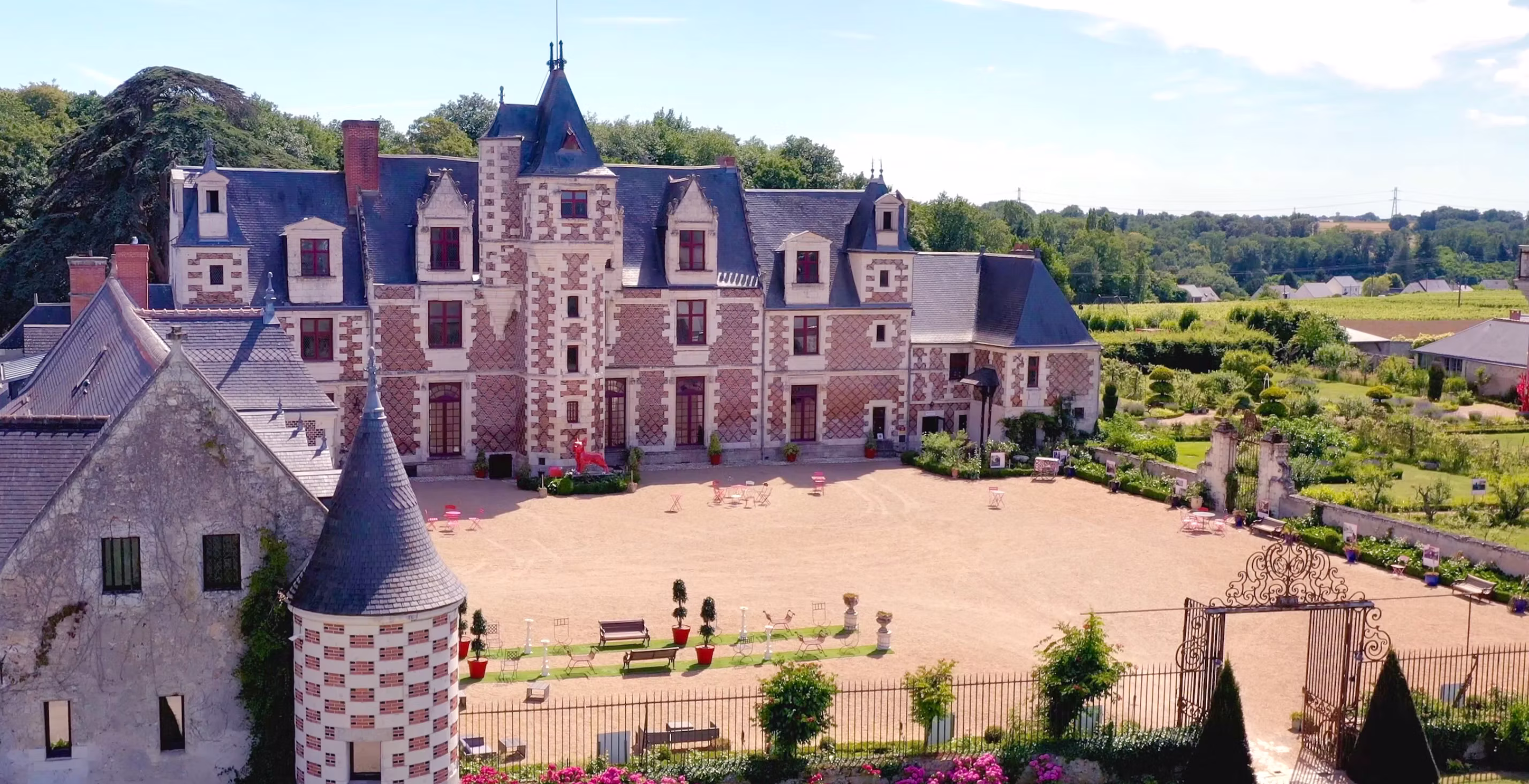 Château de Jallanges & SPA