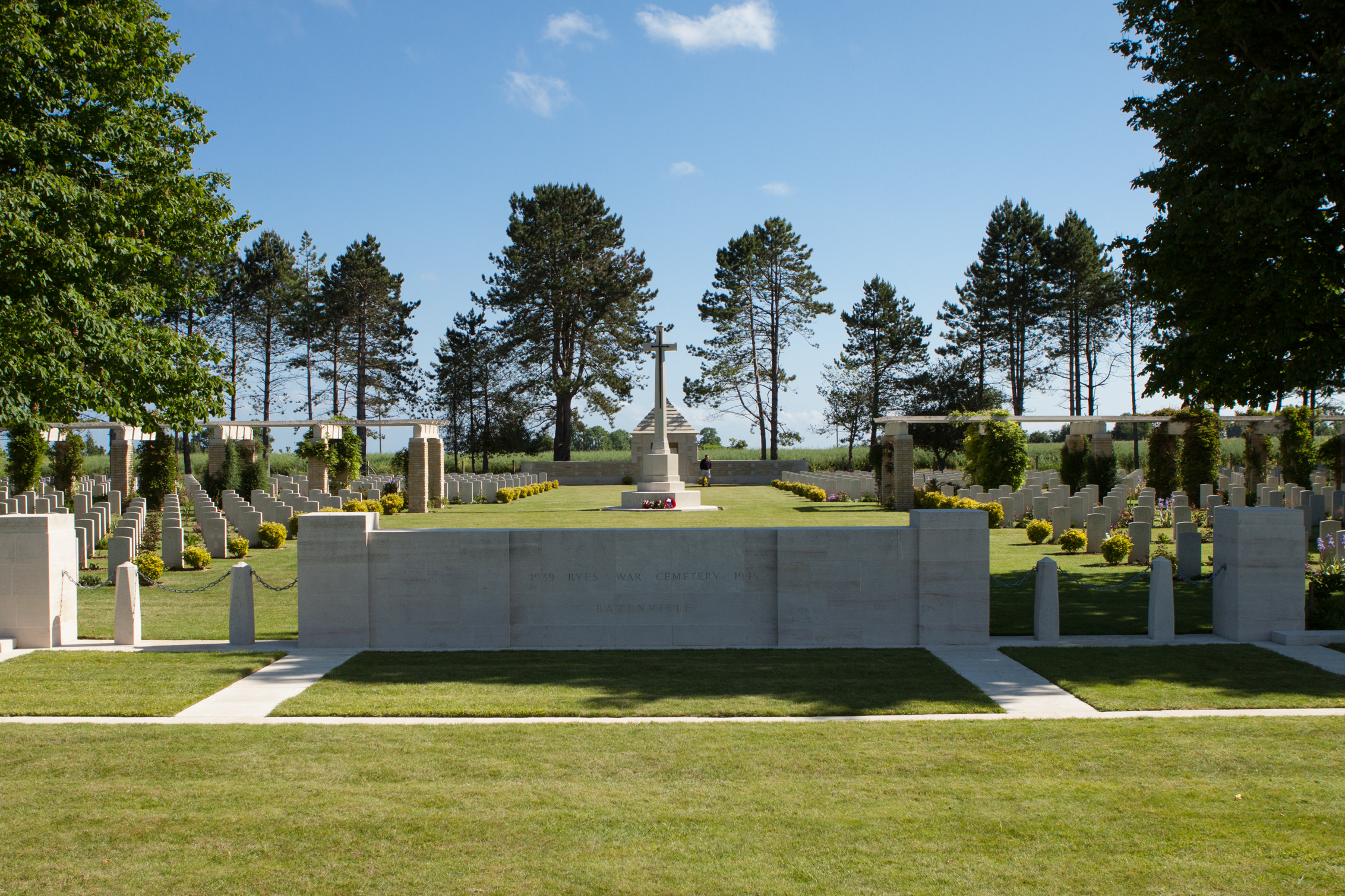 Ryes War Cemetery