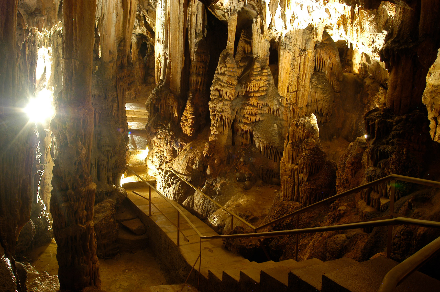 Grotte de Limousis
