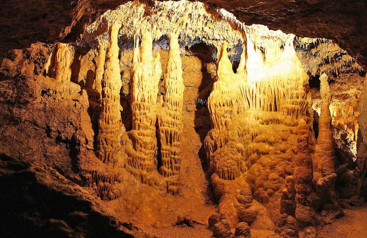Grotte de Fontirou