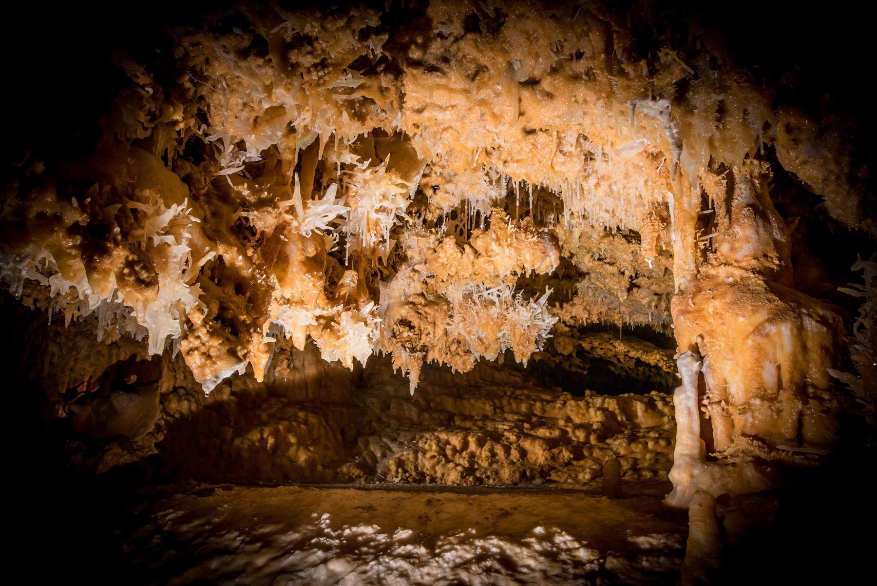 Grotte du Grand-roc