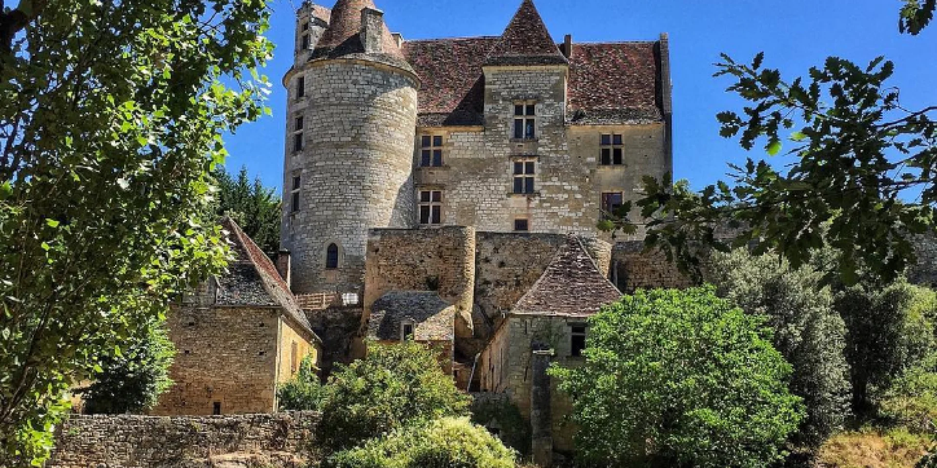Visite grotte et extérieur du château de Panassou