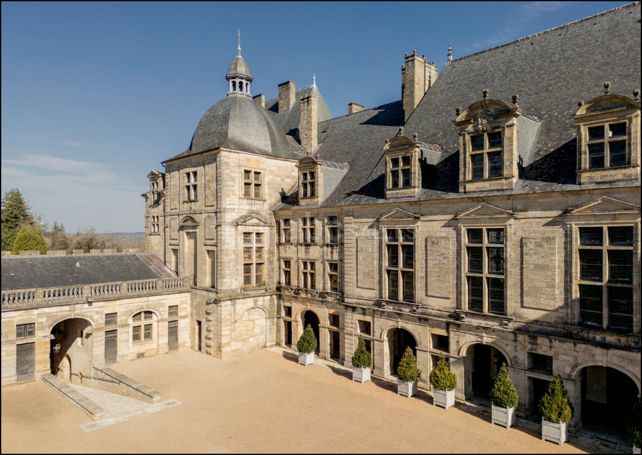 Château de Hautefort