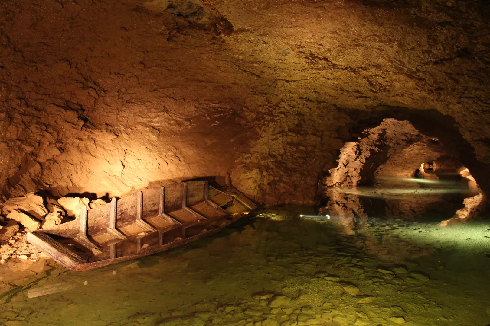 Les Grottes de La Balme