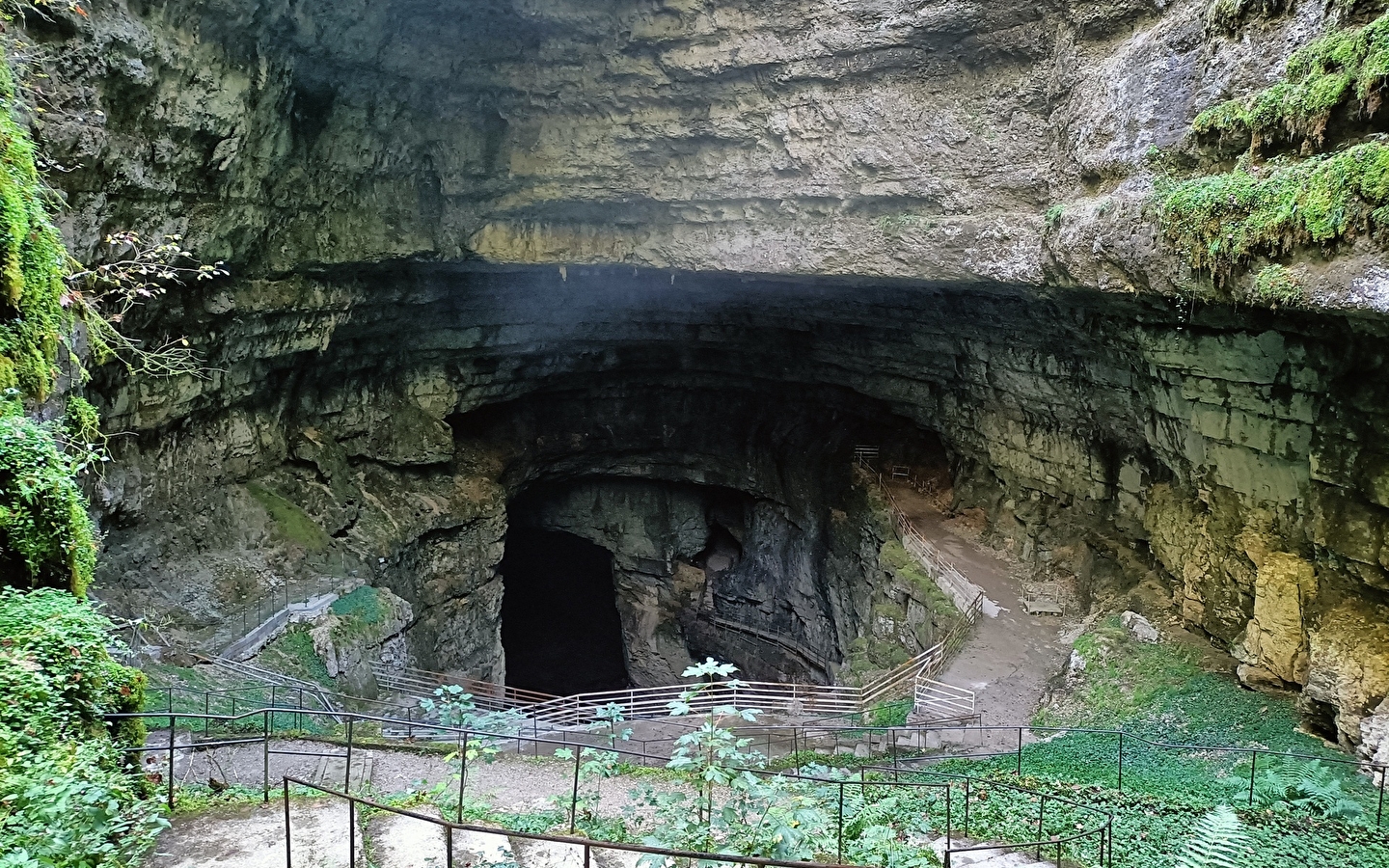Grotte de la Glacière