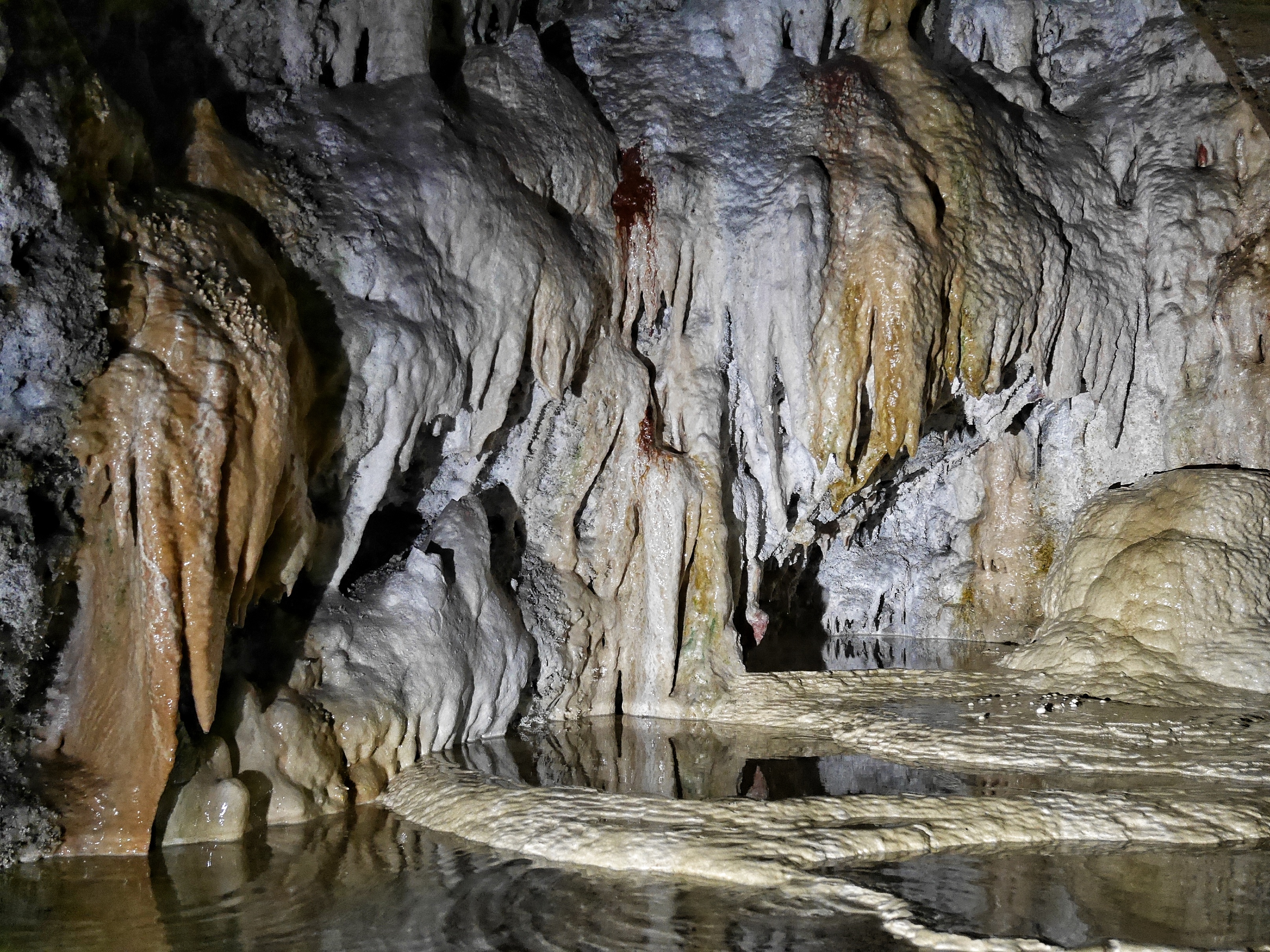 Grottes du Cornadore