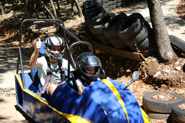 Au Pays des Carrioles