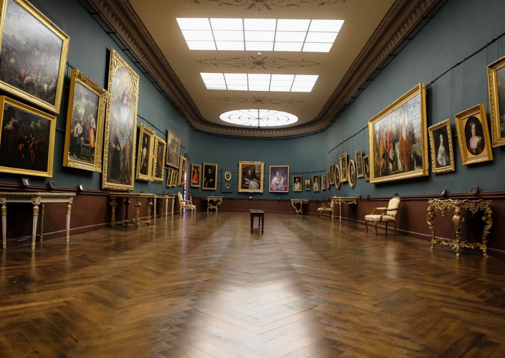 Palais-Musée des Archevêques, Palais Vieux