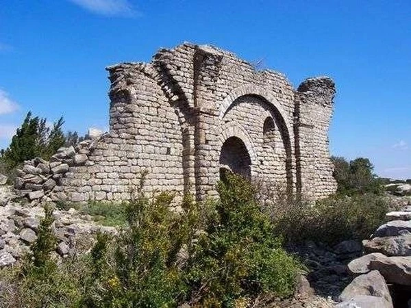 Prieuré Saint-Michel de Nahuze XIeme siècle