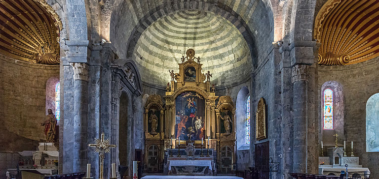 Cathédrale Notre-Dame et Saint-Thyrse