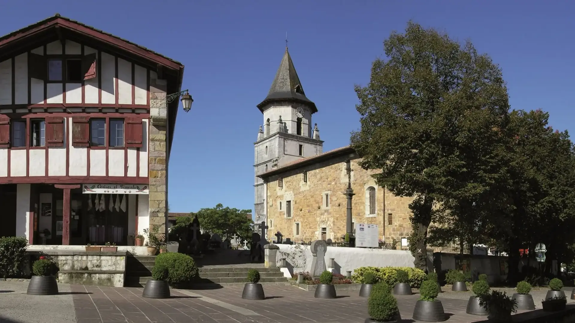 Ainhoa - Les Plus beaux village de France