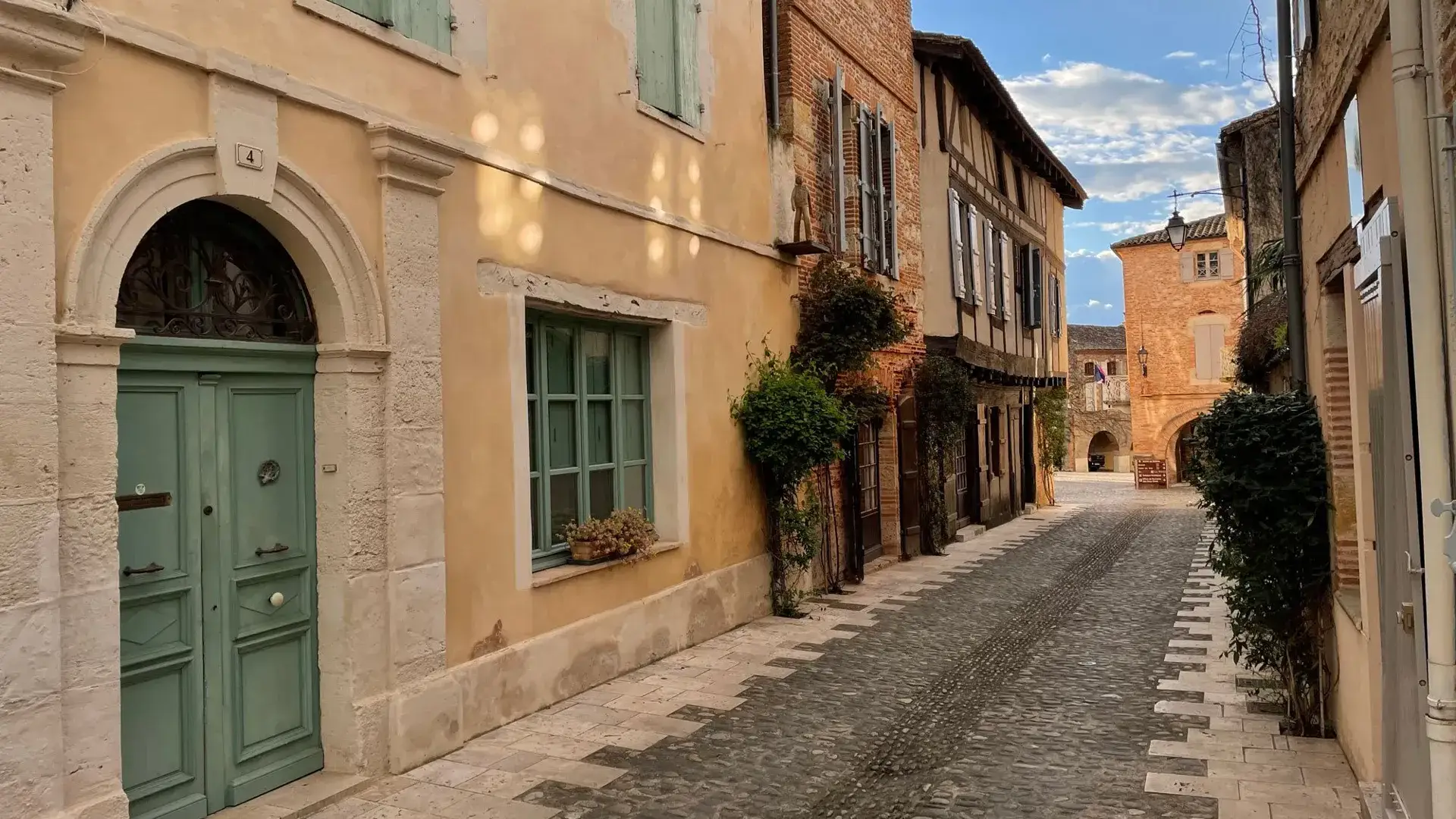 Auvillar - Les Plus beaux villages de France