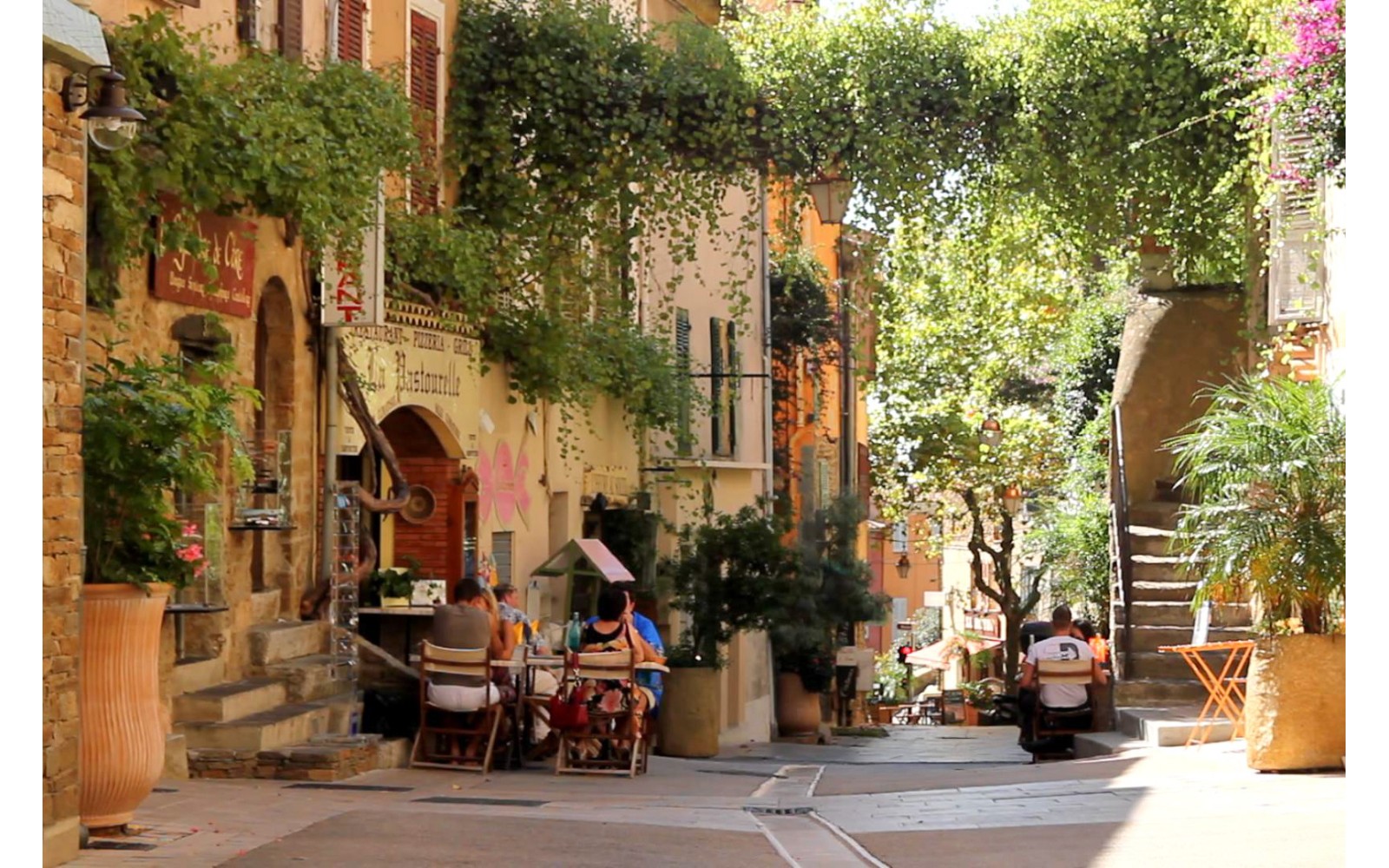 Bormes-les-Mimosas - Les Plus beaux villages de France