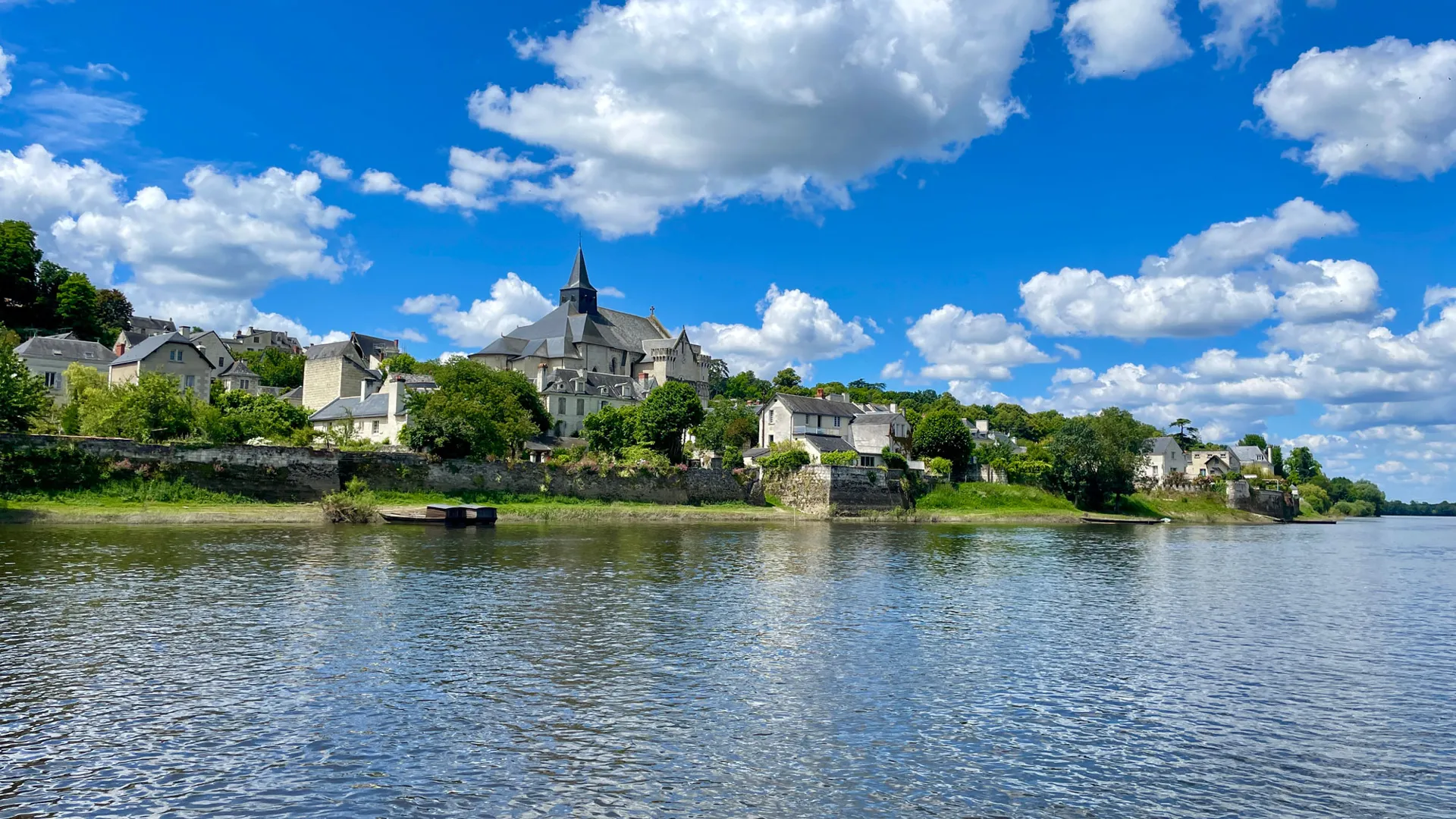 Candes-Saint-Martin - Les Plus beaux villages de France