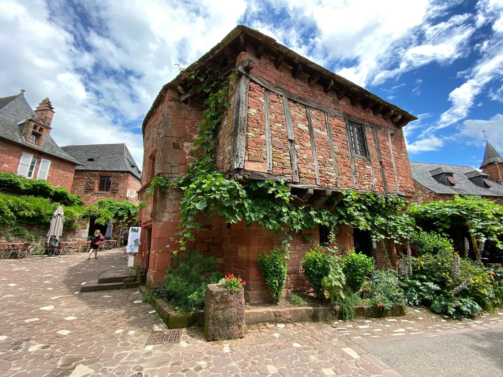 Collonges-la-Rouge - Les Plus beaux villages de France