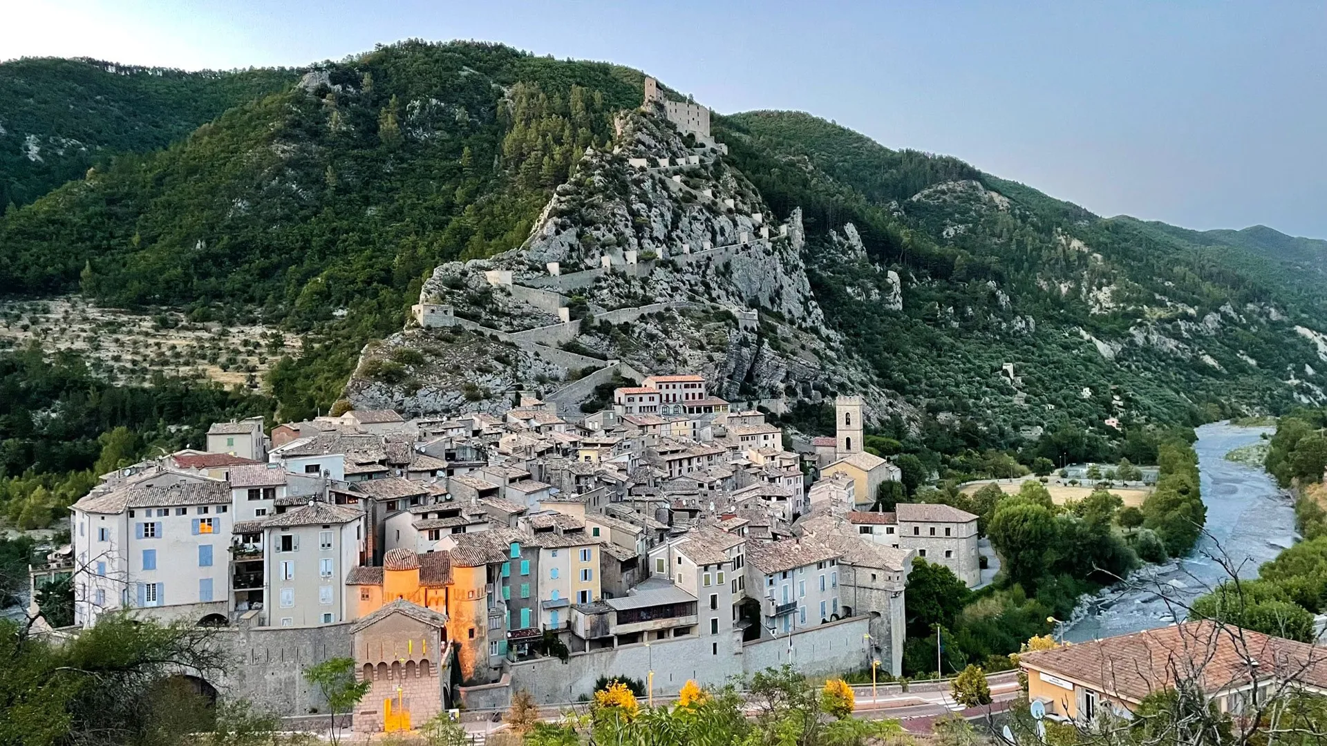 Entrevaux - Les Plus beaux villages de France