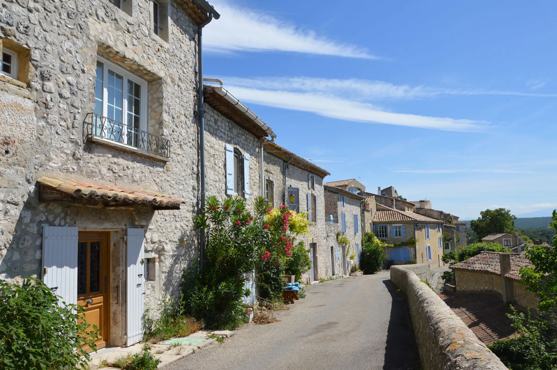 La Garde-Adhémar - Les Plus beaux villages de France