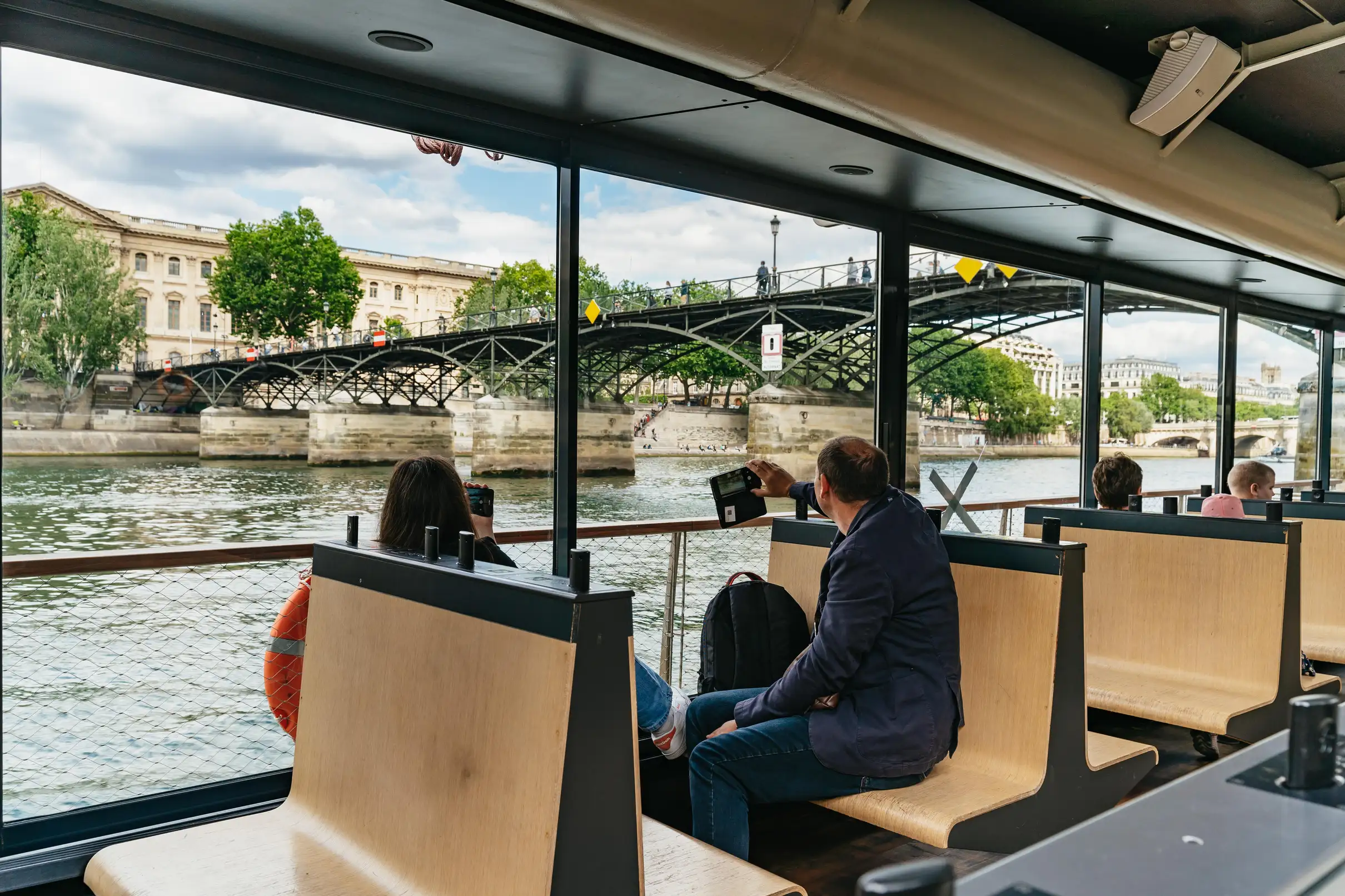 Paris : croisière d'une heure sur la Seine au départ de la tour Eiffel
