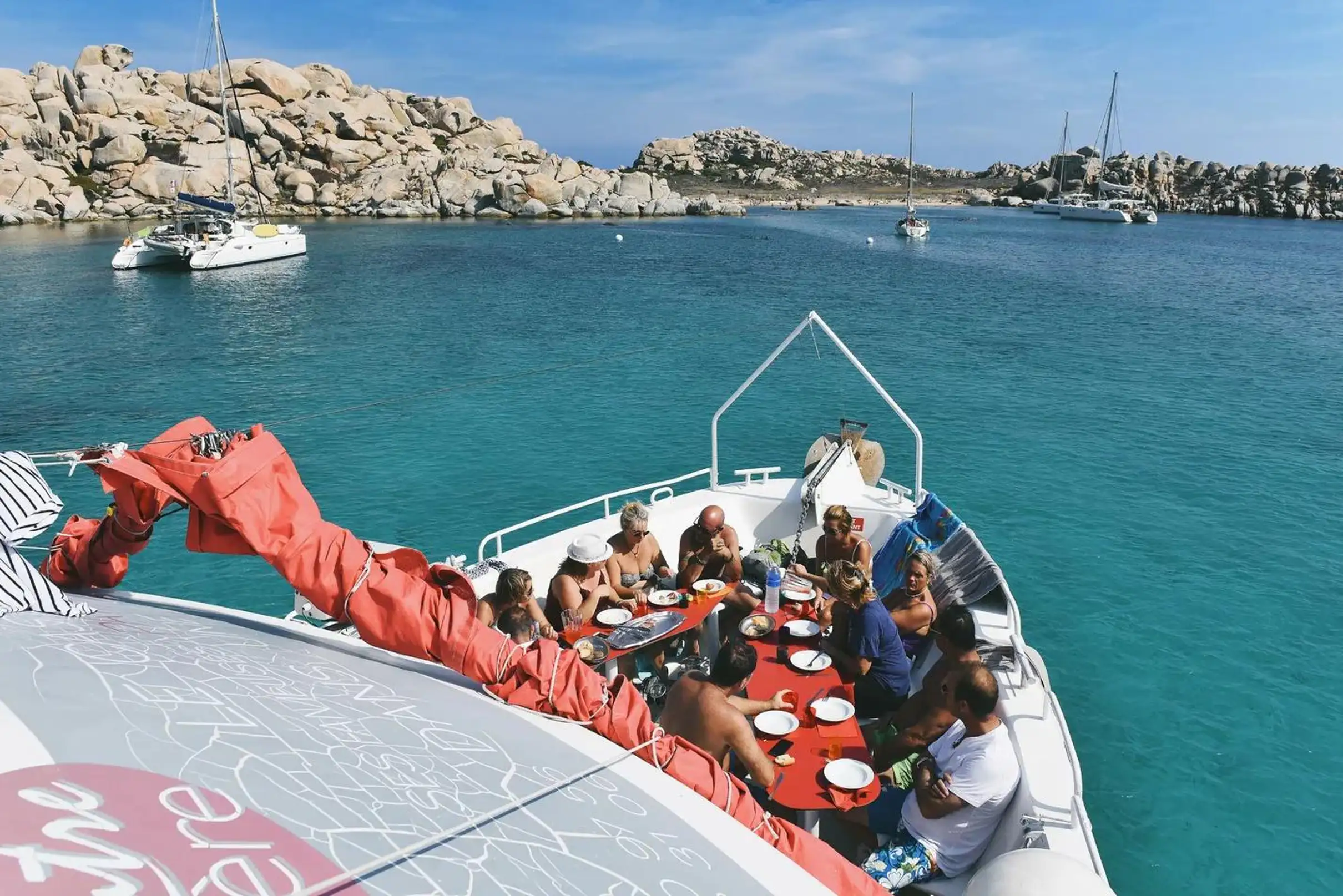 Excursion en mer et Déjeuner Pates à la Langouste dans les Iles Lavezzi