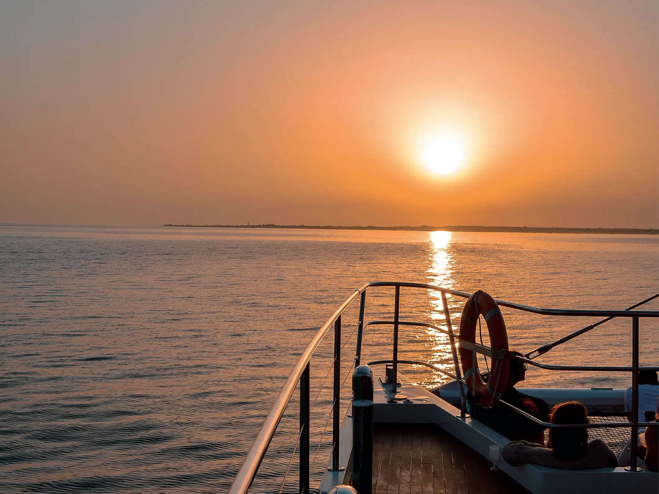 La Rochelle : Croisière en catamaran au coucher du soleil (2h00)
