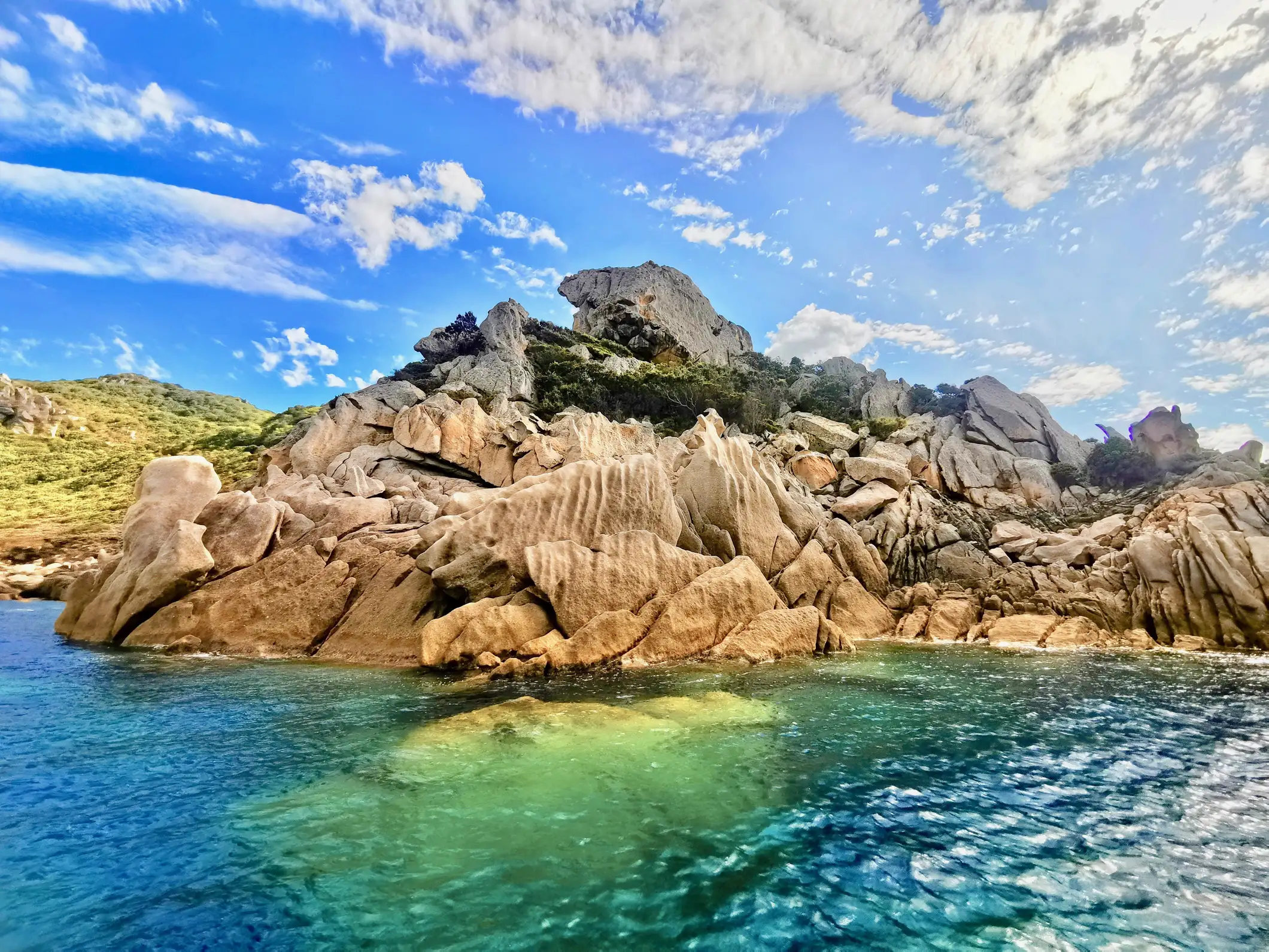 Propriano : sortie en bateau à fond de verre (3 heures) – baignade et boissons