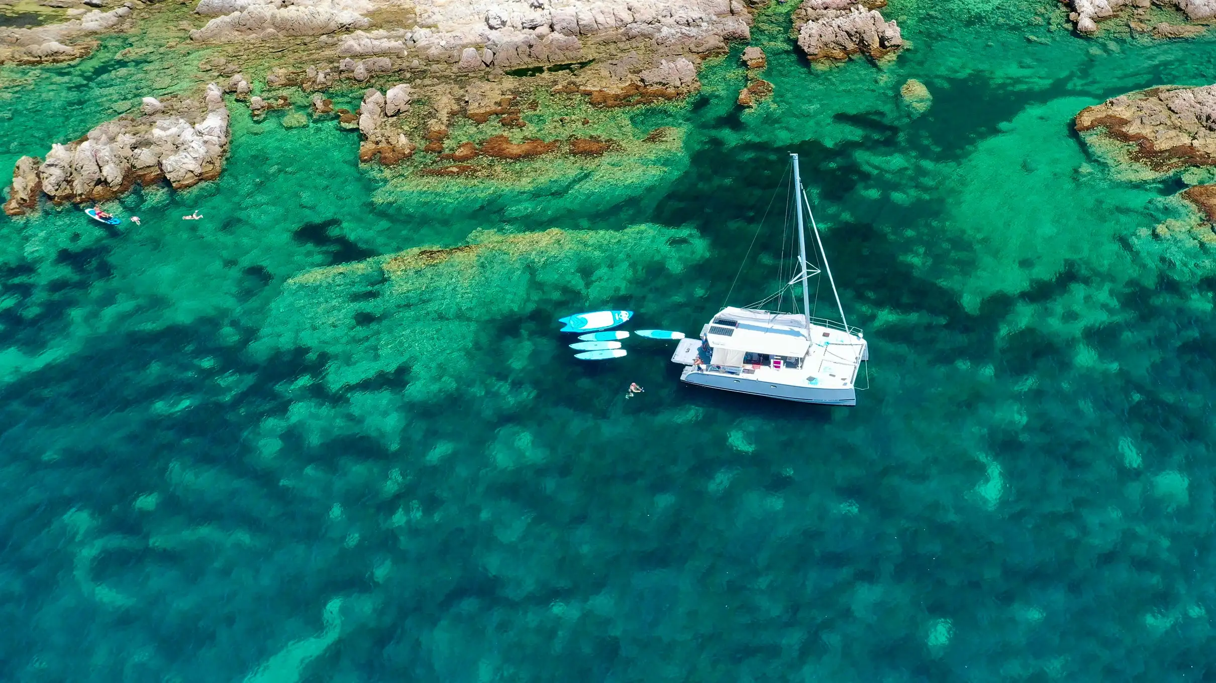 Marseille : Tour des Calanques en catamaran et Standup Paddle