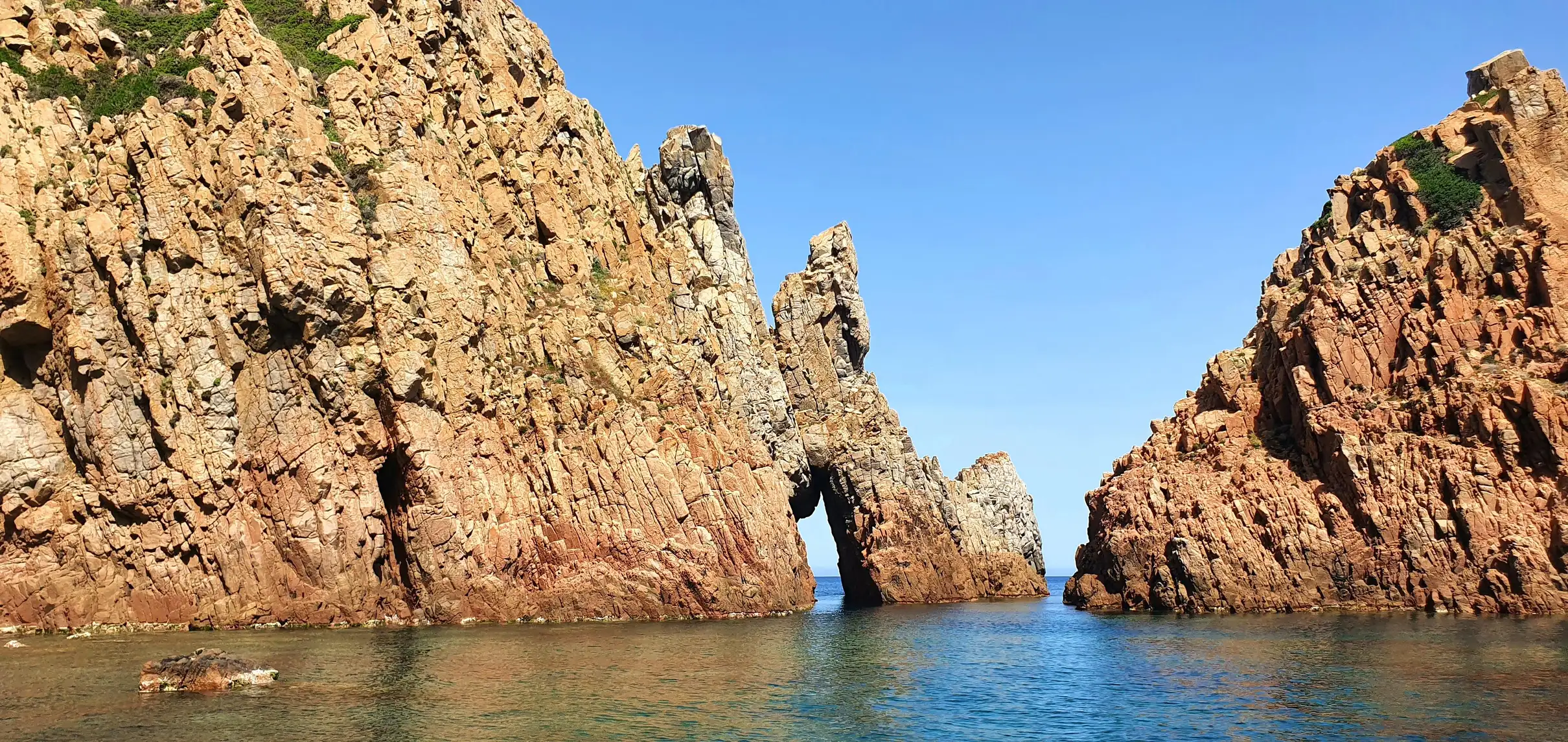 De Sagone et Cargèse : calanques de Piana, Capo Rosso, baignade