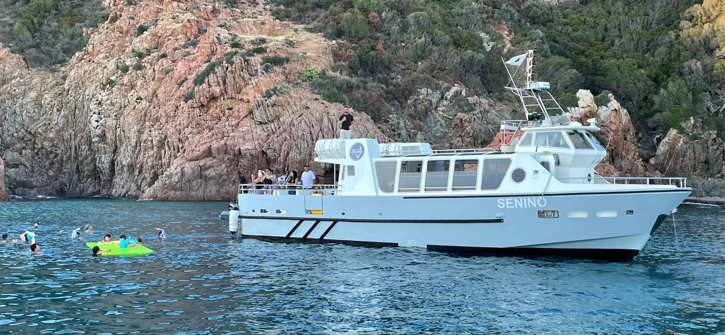 De Sagone et Cargèse : calanques de Piana, Capo Rosso, baignade