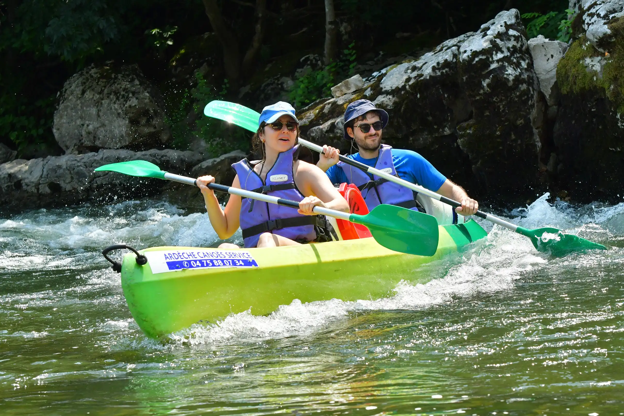 Vallon-Pont-d'Arc: Descente de l'Ardèche en canoë/kayak