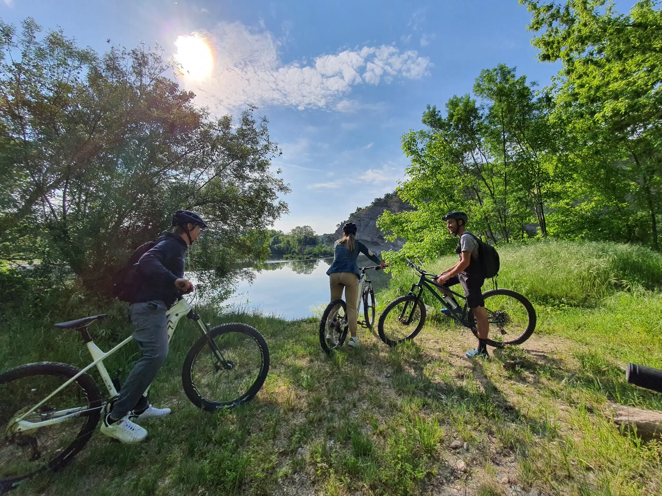 Vallon-Pont-d'Arc : Balade à vélo électrique et dégustation de vins