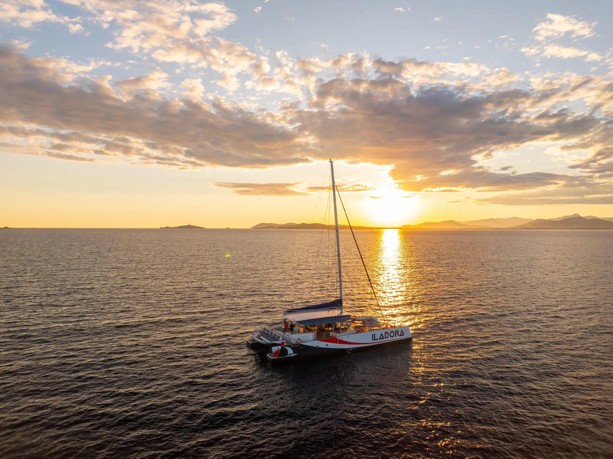 De Hyères à la presqu'île de Giens : croisière au coucher du soleil